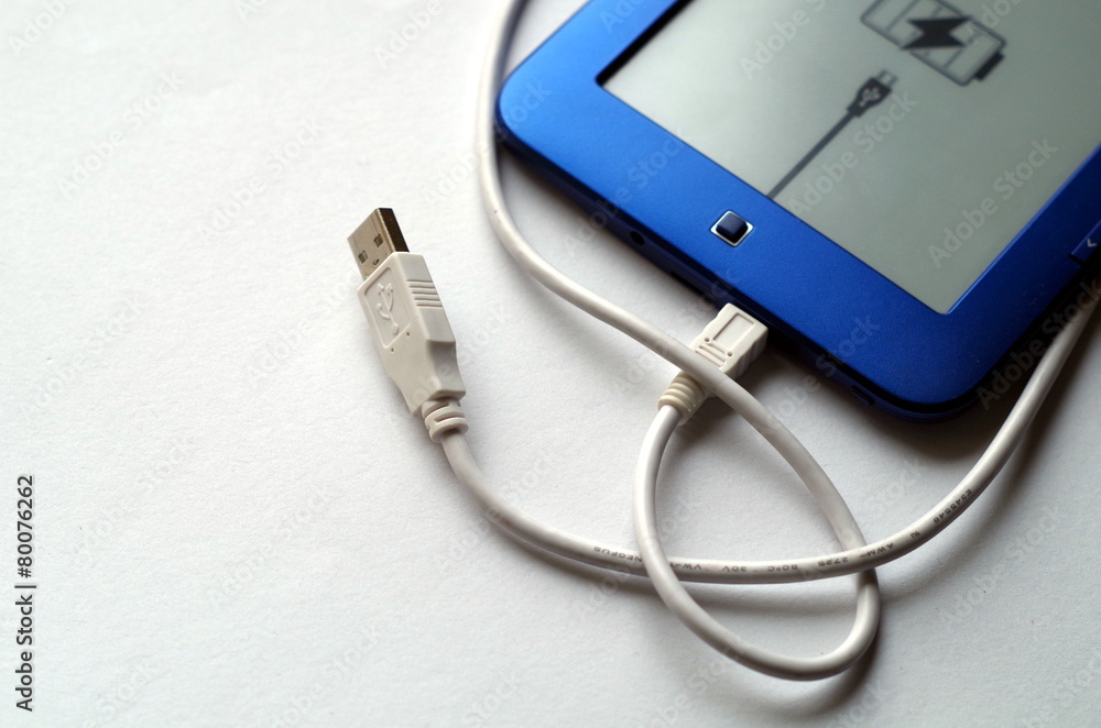 Ebook reader z kablem USB Ebook reader z kablem USB
