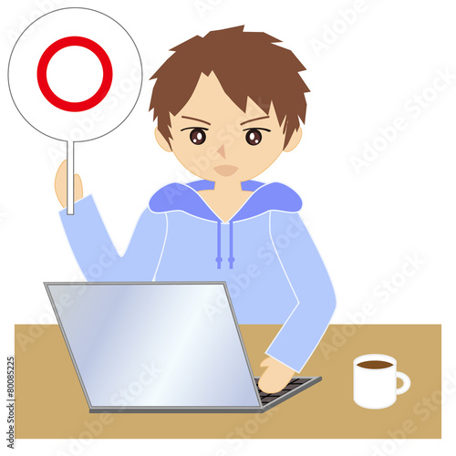 自宅でパソコンをする男性