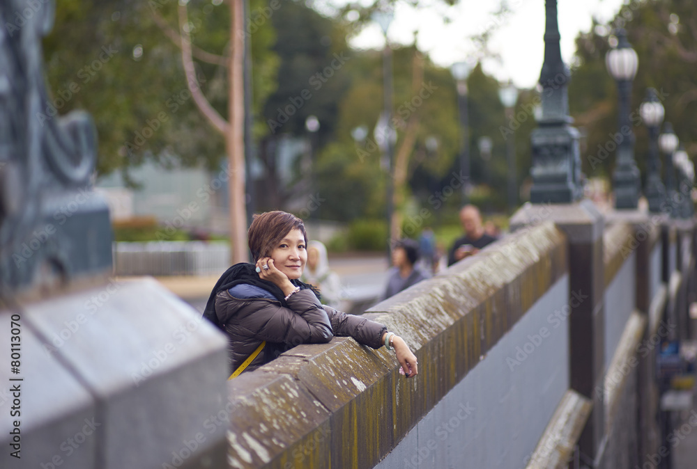 Fototapeta premium traveler on bridge