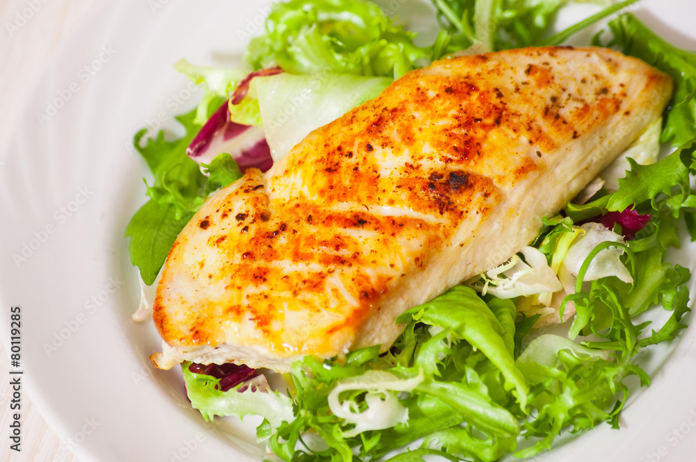 salad with roasted chicken breast