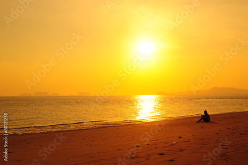 Sunrise on the Beach © karinkamon