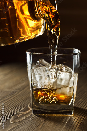 Canvas Print whiskey and natural ice