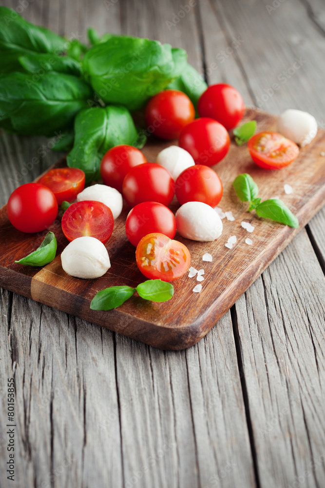 Cherry tomatoes with mozzarella Cherry tomatoes with mozzarella
