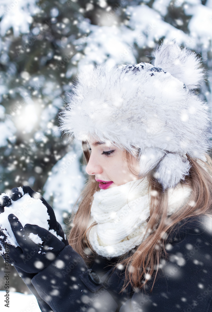 Making a snowball Making a snowball