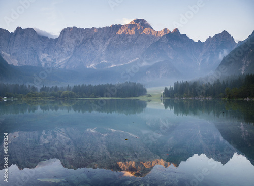 jezioro g  rskie w Alpach