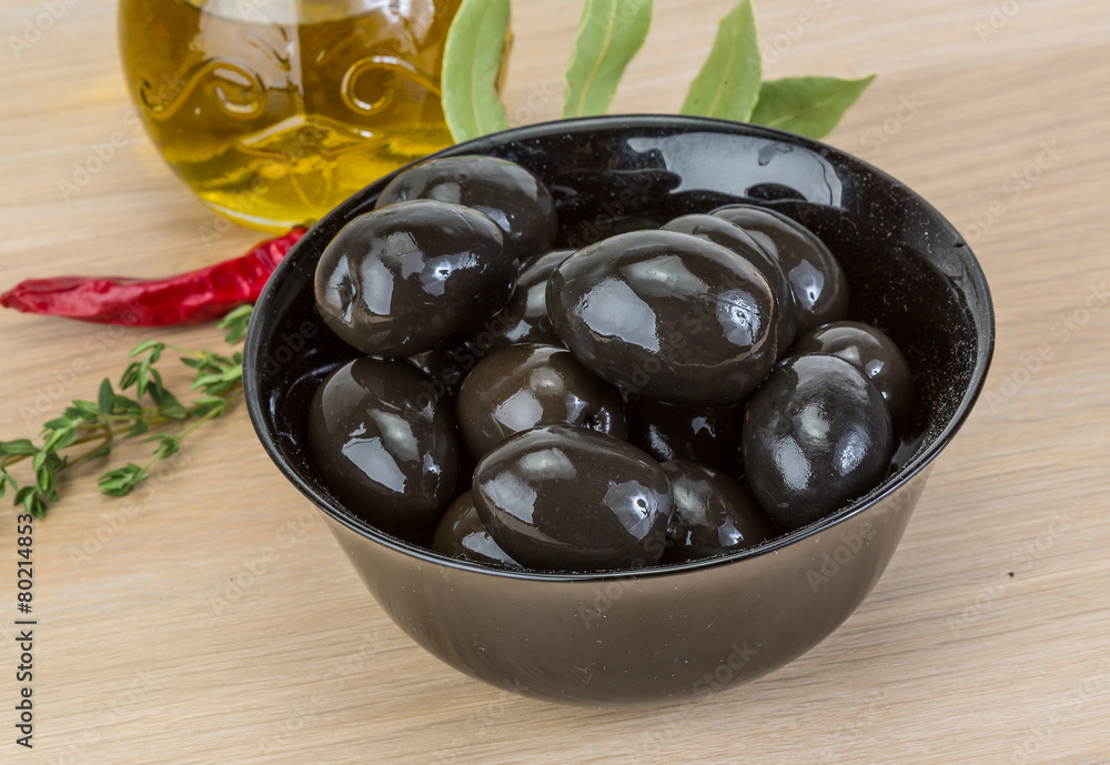 Black olives Black olives