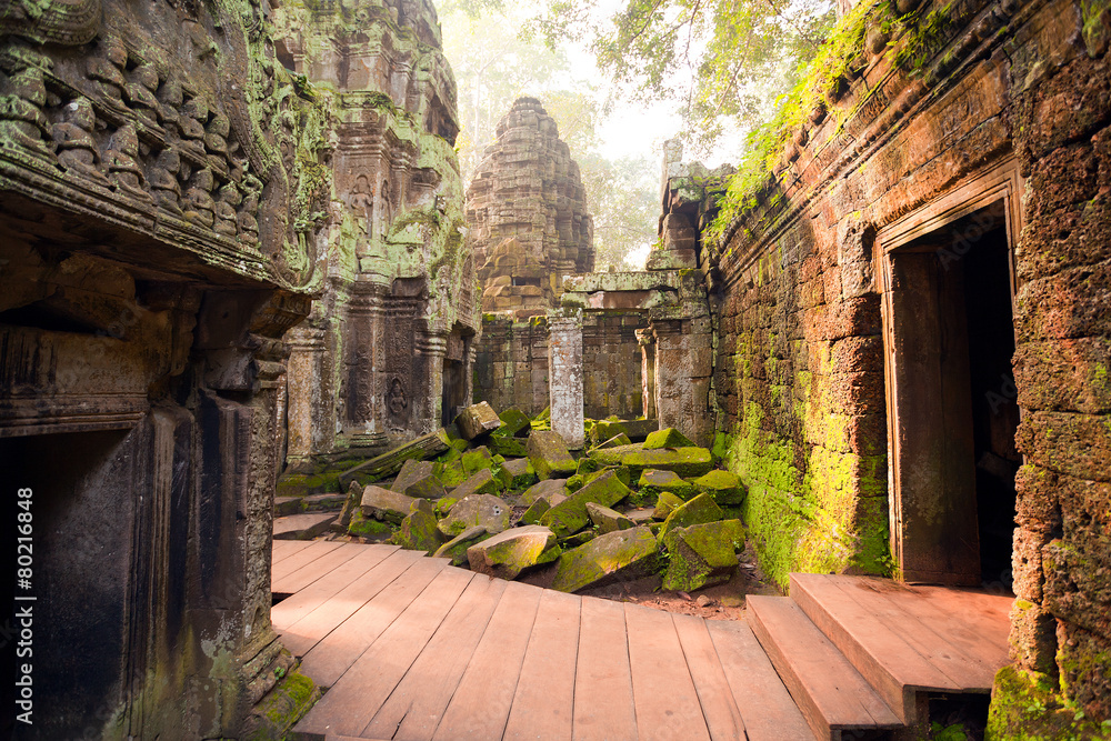 Fényképezés Ta Prohm Temple, Angkor, Cambodia - az Europosters.hu