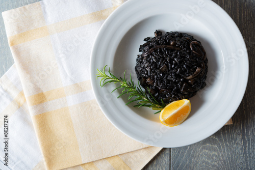 Black risotto with seafood