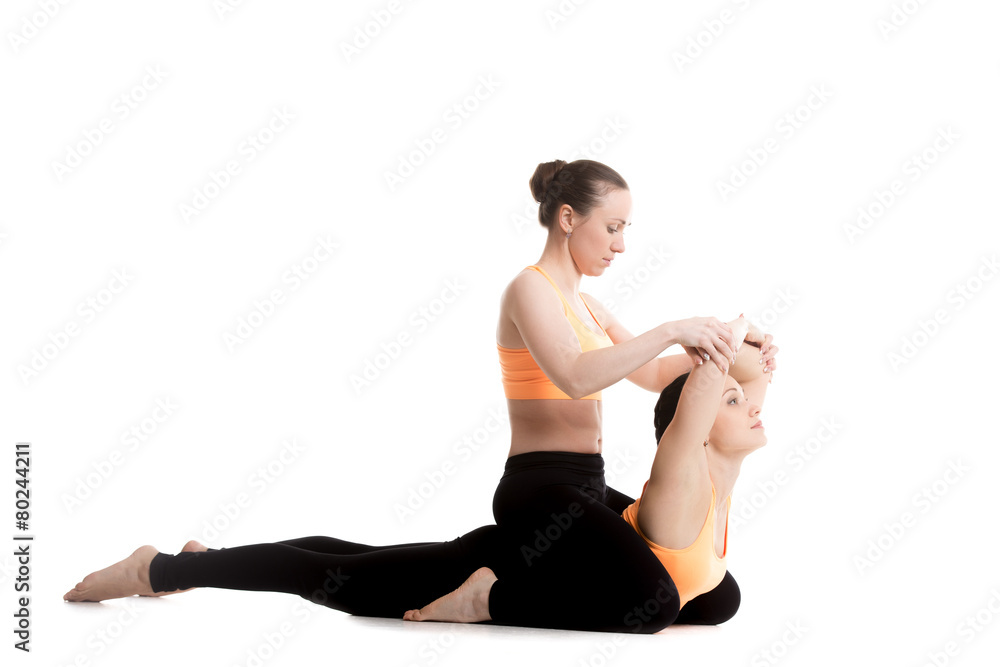 Obraz premium Yoga coaching, cobra pose