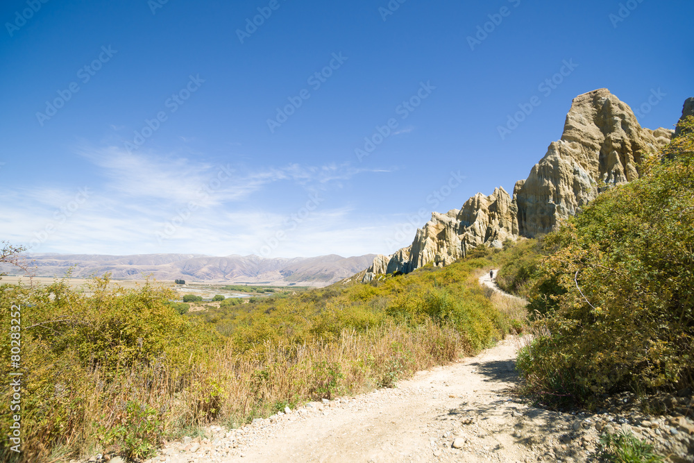 Omarama Clay Cliffs, walking path to natural landmark