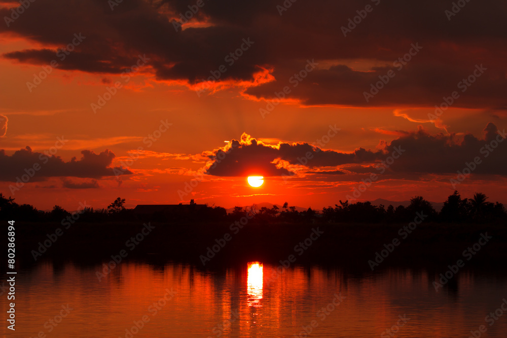 Obraz premium beautiful sunset and clouds.