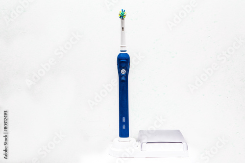 eletric toothbrush for oral hygiene