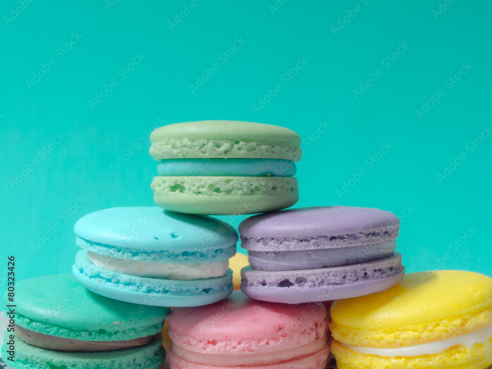 Fototapeta premium Macaron on blue background