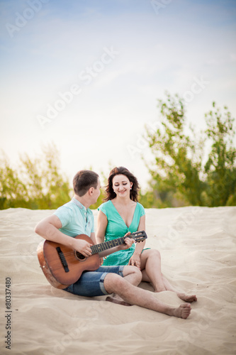 guitar, couple, beach © lobodaphoto