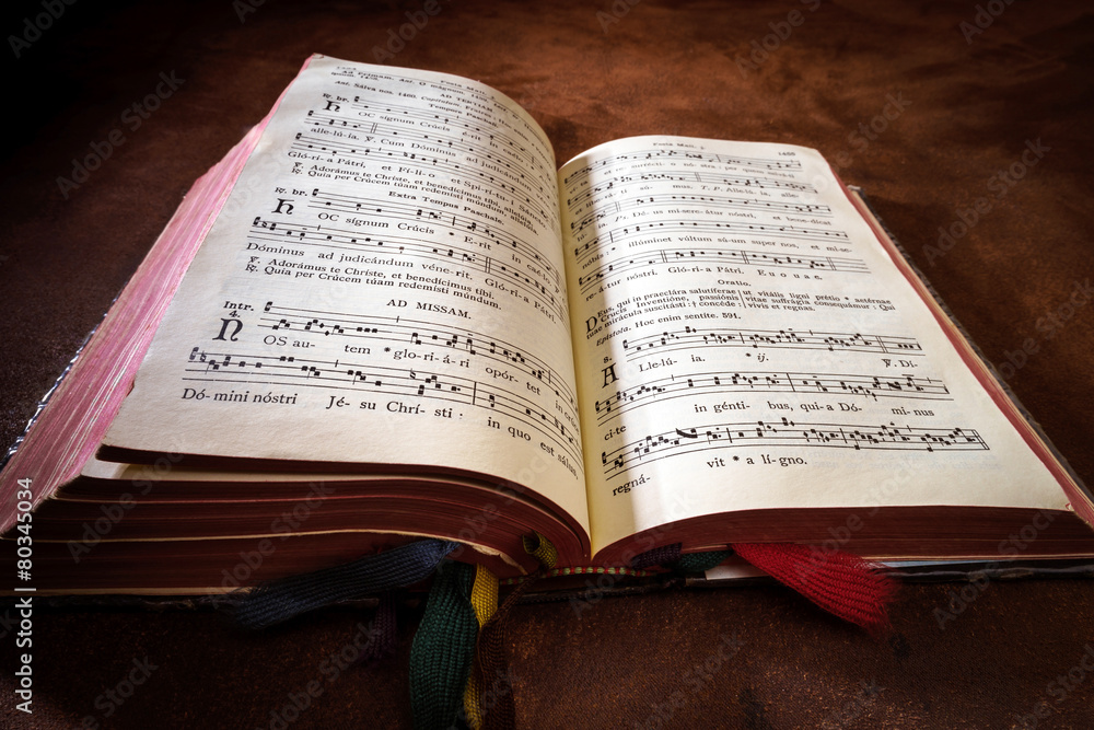 Fototapeta premium Vintage psalm book with chorus singing notes