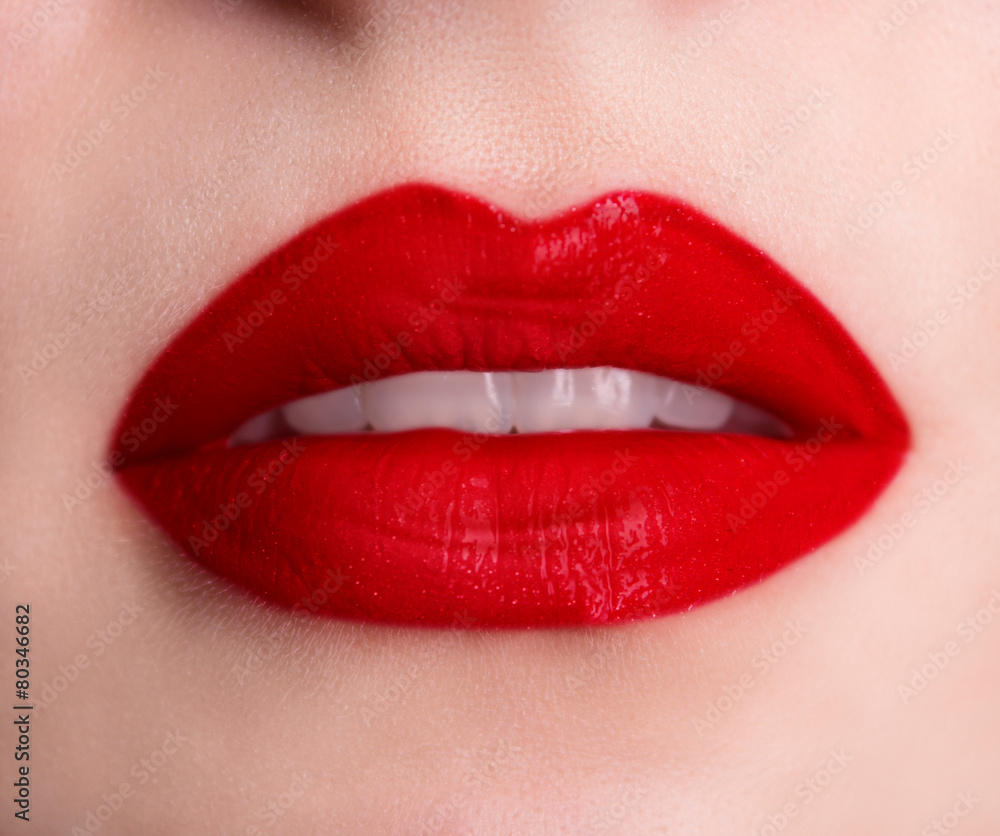 Slightly red lips Slightly red lips