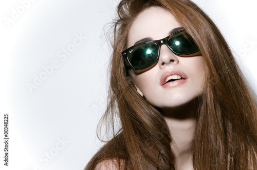 Wallpaper Mural Studio portrait of young girl with sunglasses Torontodigital.ca