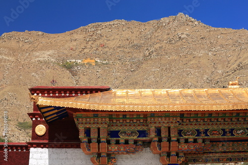 Billede på lærred Sera Utse-hermitage over gilded roof. Sera monastery-Tibet. 1271