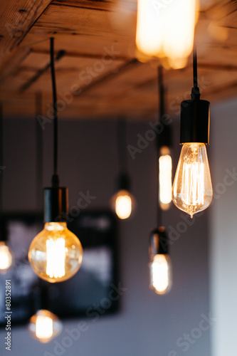 Creative Edison light bulb fixture