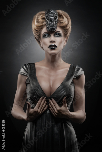 Fototapeta Gothic blond vampiric woman