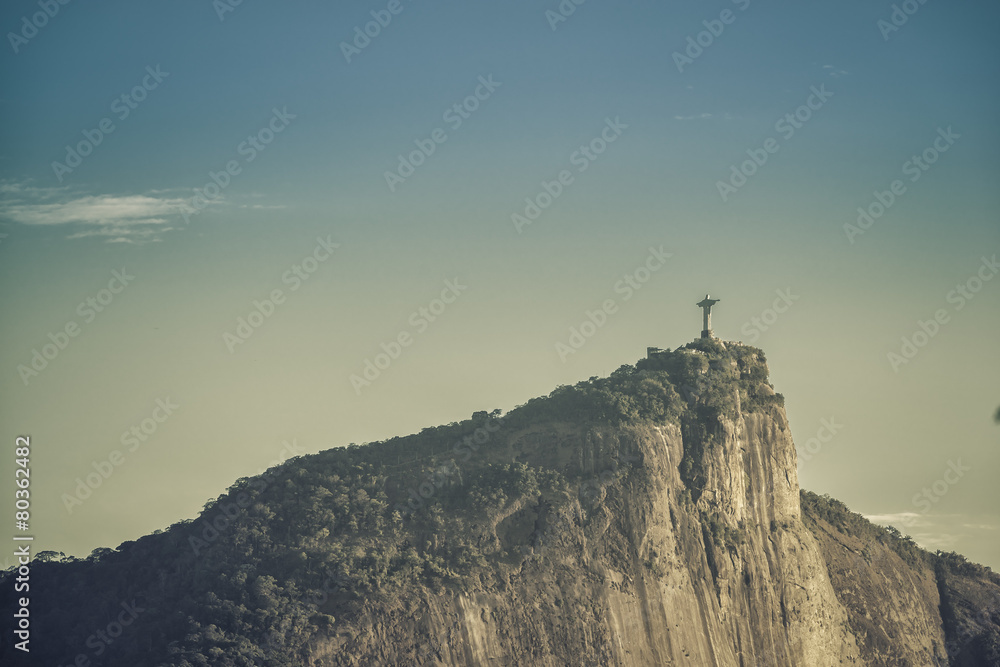 Fototapeta premium Sunrise over Christ the Redeemer in Rio de Janeiro