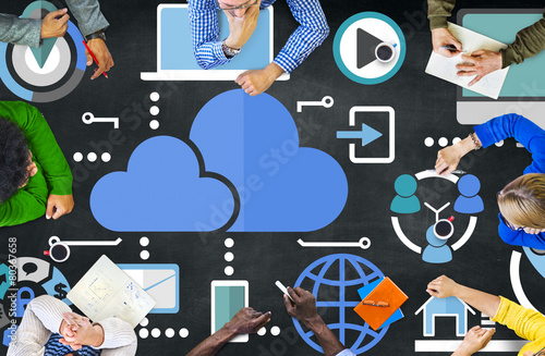 Brainstorming Sharing Online Global Communication Cloud Concept