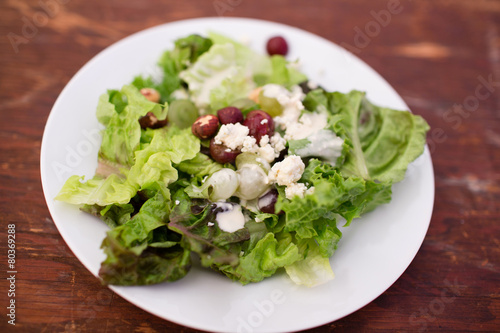 Salad with Grapes and Roasted Hazelnuts and Gorgonzola Dressing