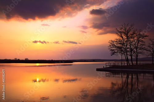 Sunset lake © Creaturart