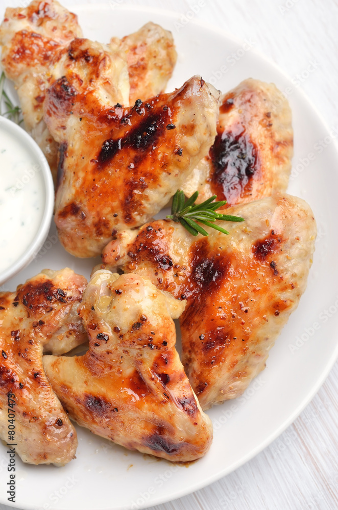 Roasted chicken wings with sauce Roasted chicken wings with sauce
