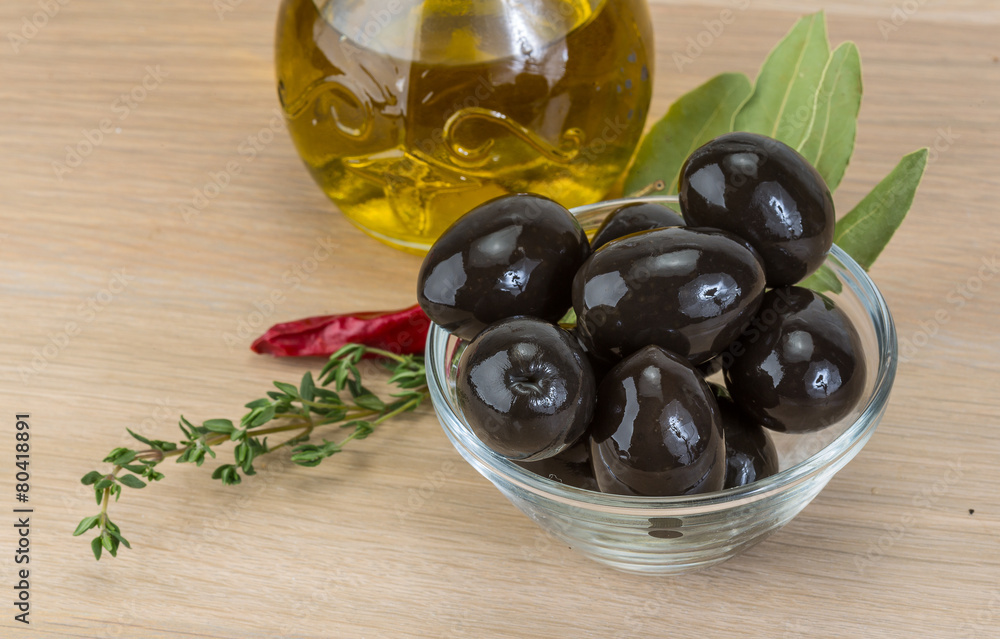 Black olives Black olives