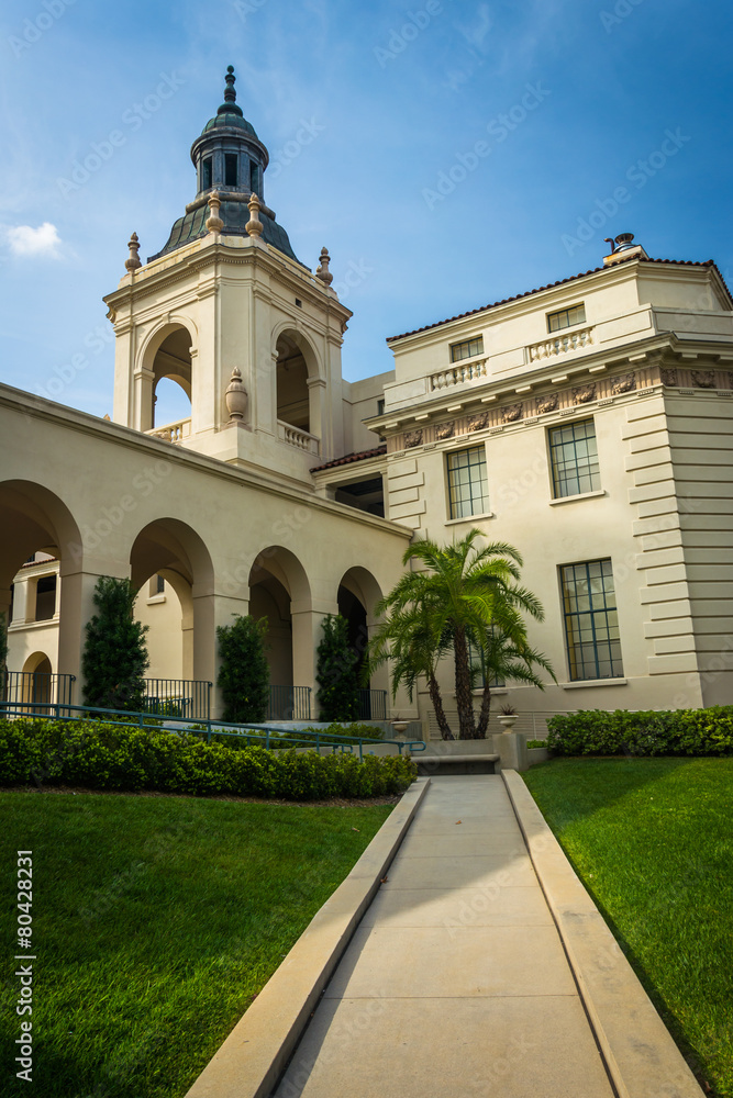 Walkway and City Hall, in Pasadena, California.