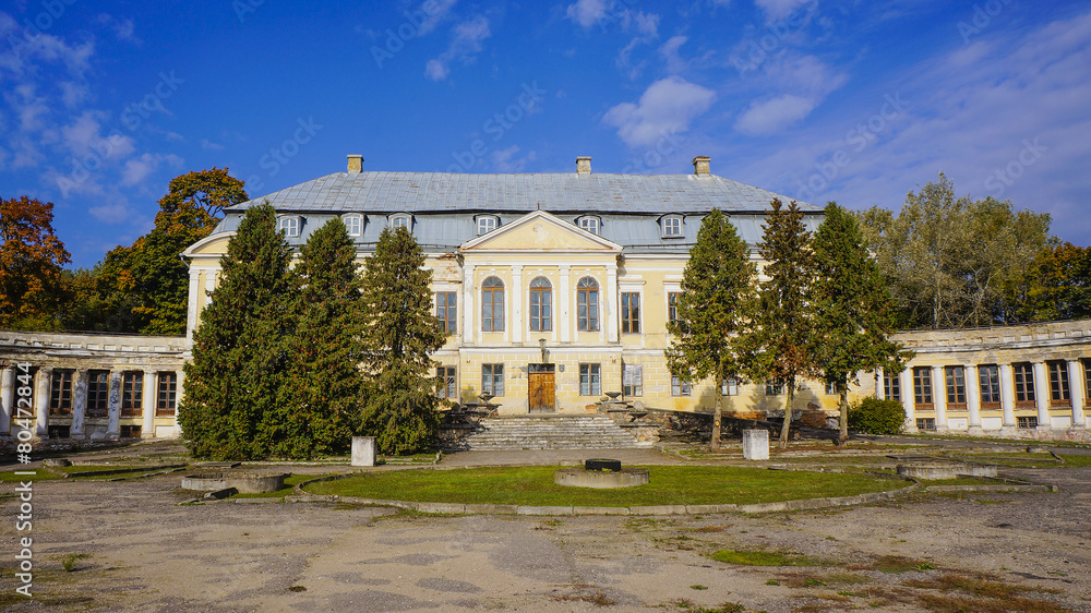 Manor Volovich in Svyatsk