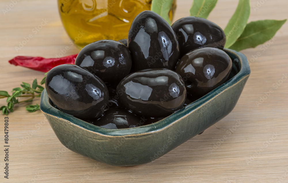 Black olives Black olives