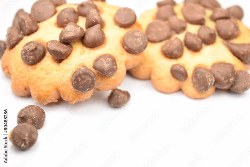 Obraz premium Cookies with chocolate chips isolated on white.