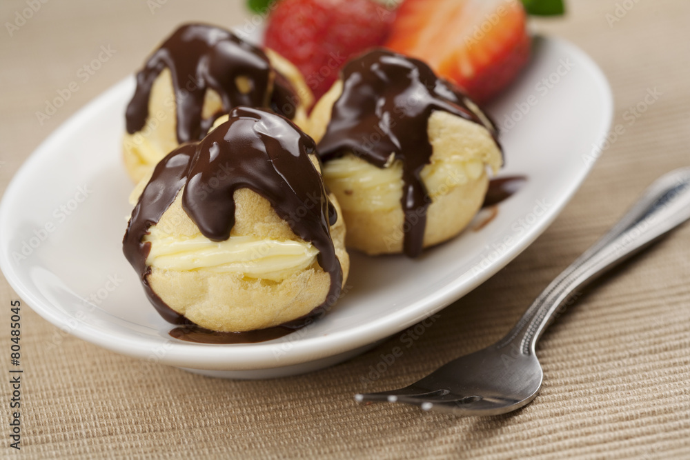 profiterole profiterole