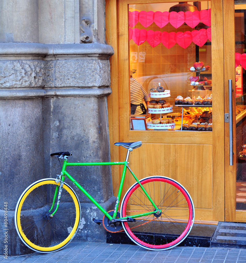 Fototapeta premium Colorful bike at the bakery