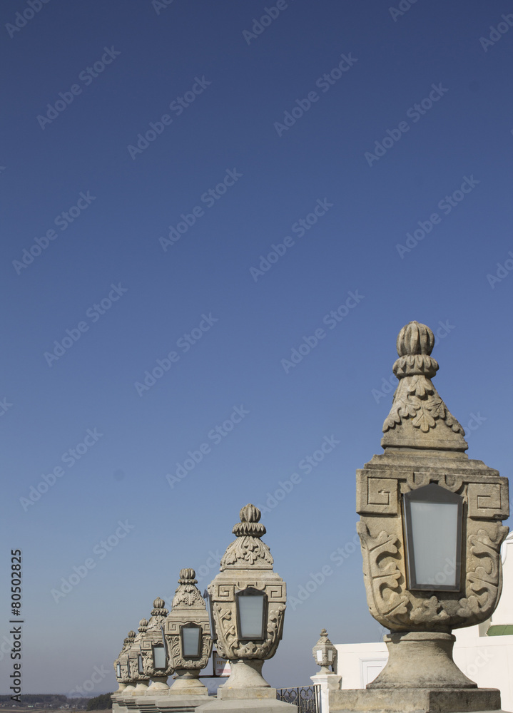 Obraz premium Street lights against the sky