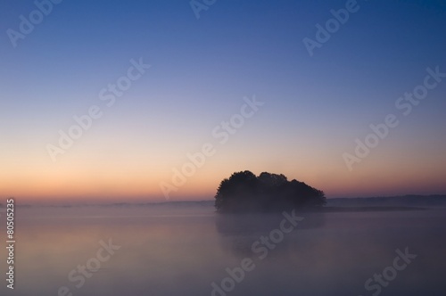 Island silhouette © Mariusz Świtulski