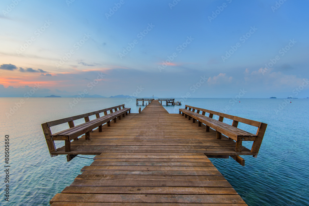 Fototapeta premium The long boardwalks to the sea