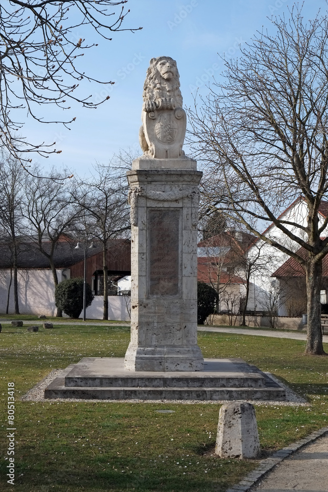Obraz premium Kriegerdenkmal in Geisenfeld