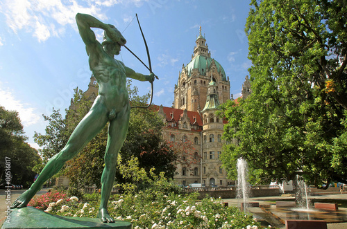 HannoverRathausBogenschuetze