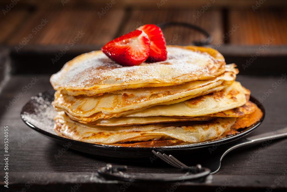 Crepes with fresh strawberries Crepes with fresh strawberries