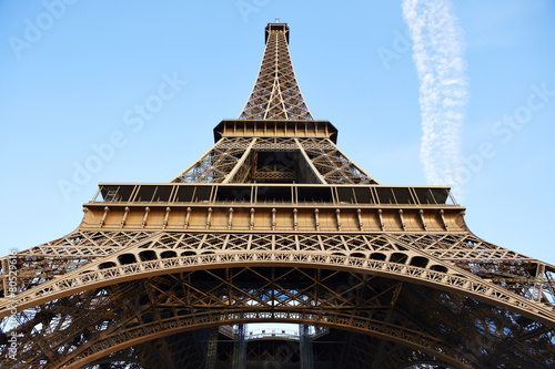 Eiffelturm, von unten © Tran-Photography