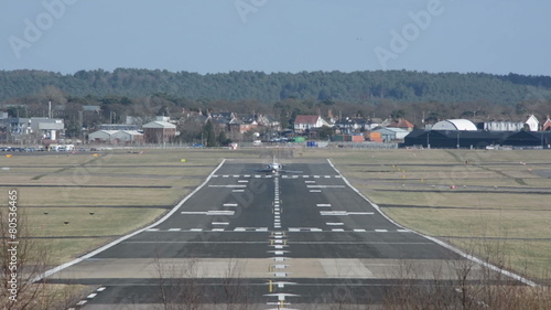Business jet aborts landing