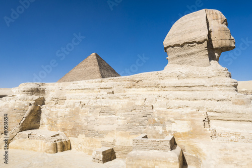 Sphinx and Great Pyramid of Pharaoh Khufu  Giza  Egypt 