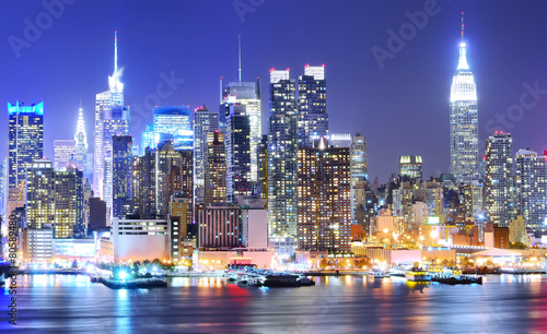 Manhattan skyline at night. © Javen