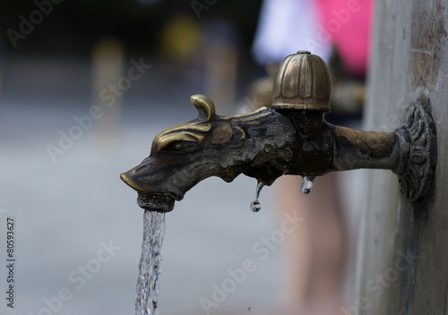 old faucet faucet water old drop sink,