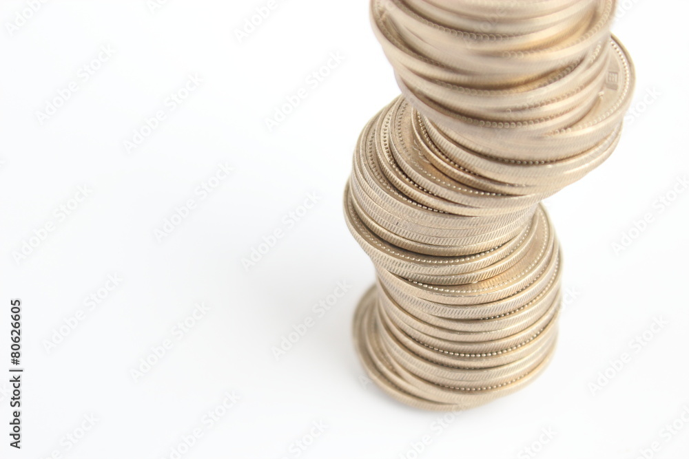 山積みの硬貨 山積みの硬貨