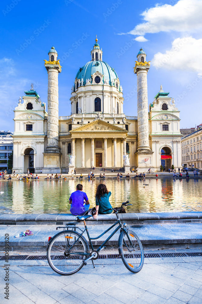 Fototapeta premium Vienna - famous St. Charle's church