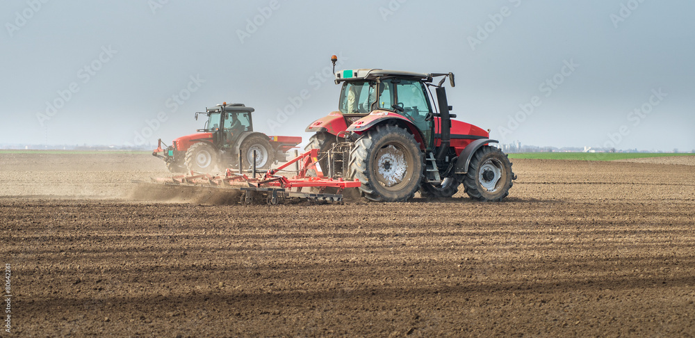 Obraz premium Preparing field